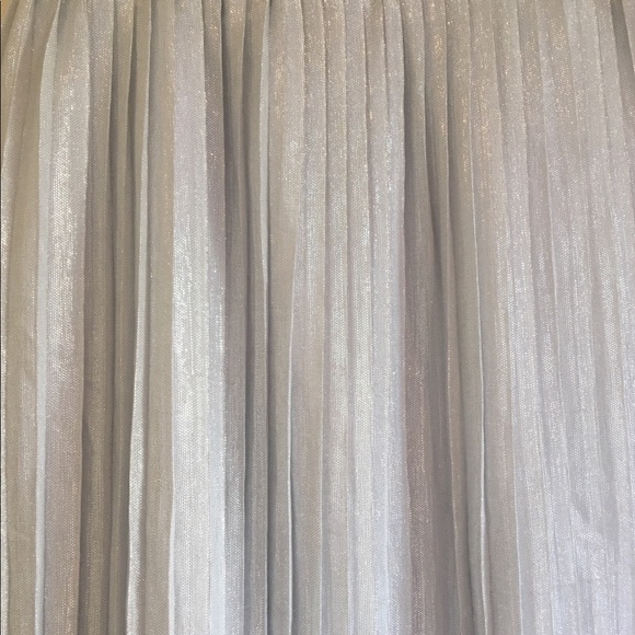 New Silver Metallic Accordion-Pleat Skirt - Picture 3 of 5